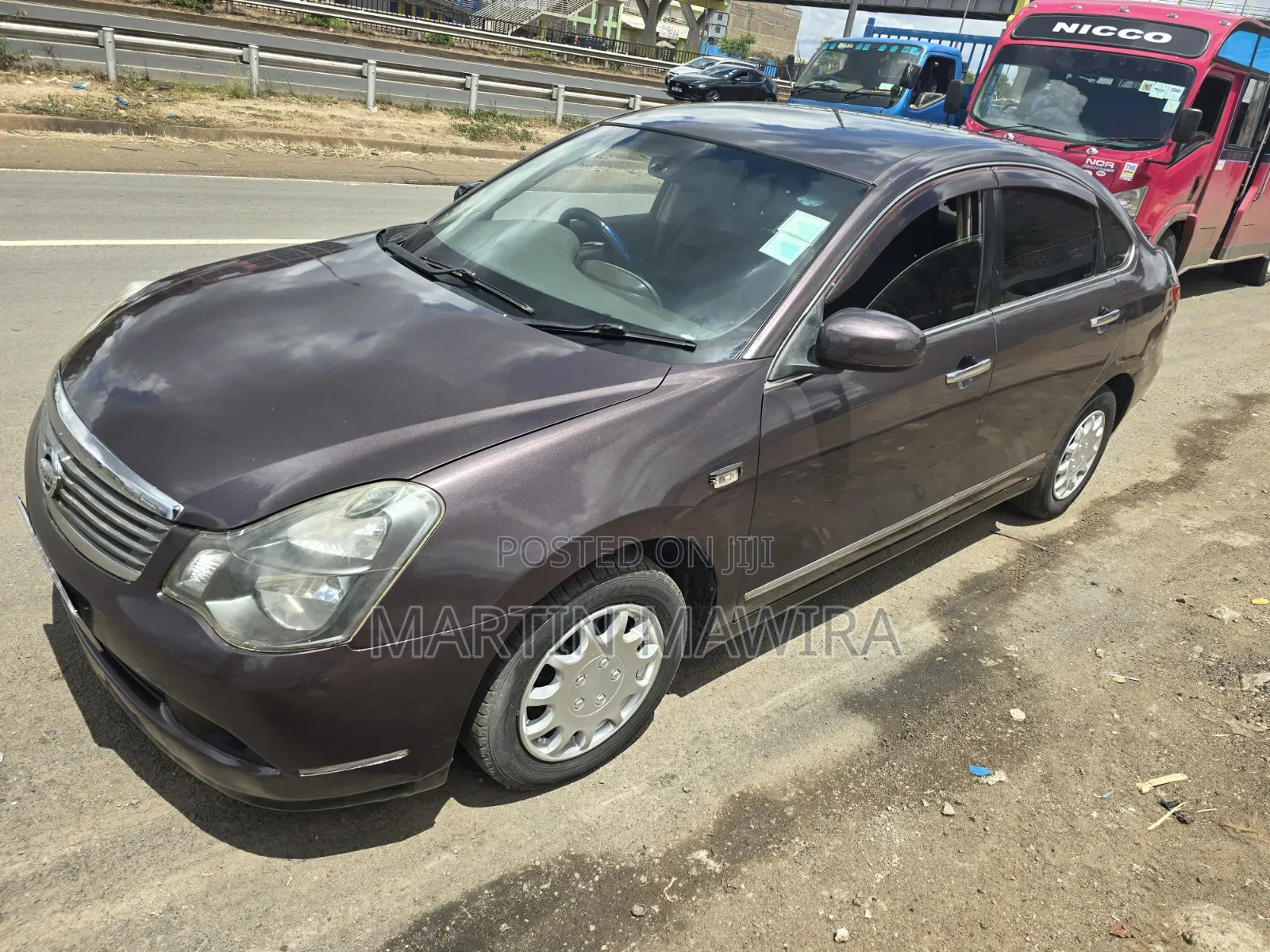 Nissan Bluebird 2008 Brown