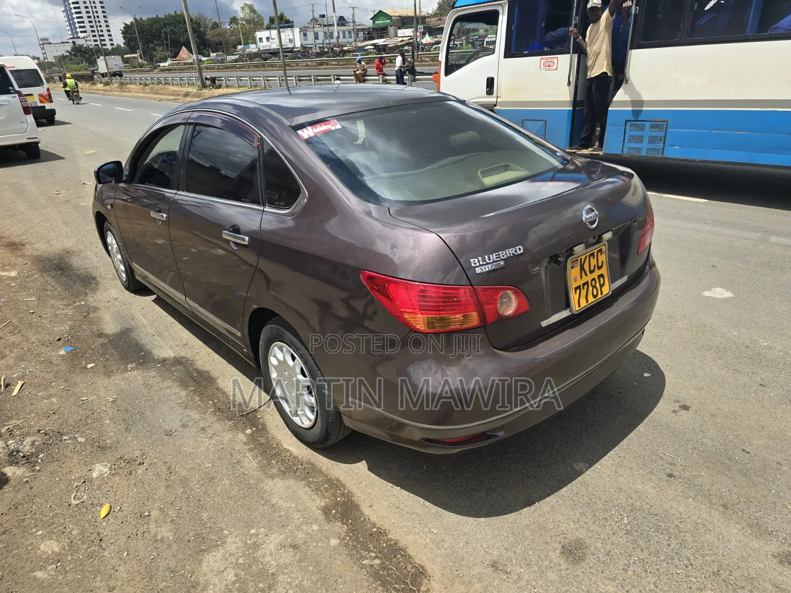 Nissan Bluebird 2008 Brown