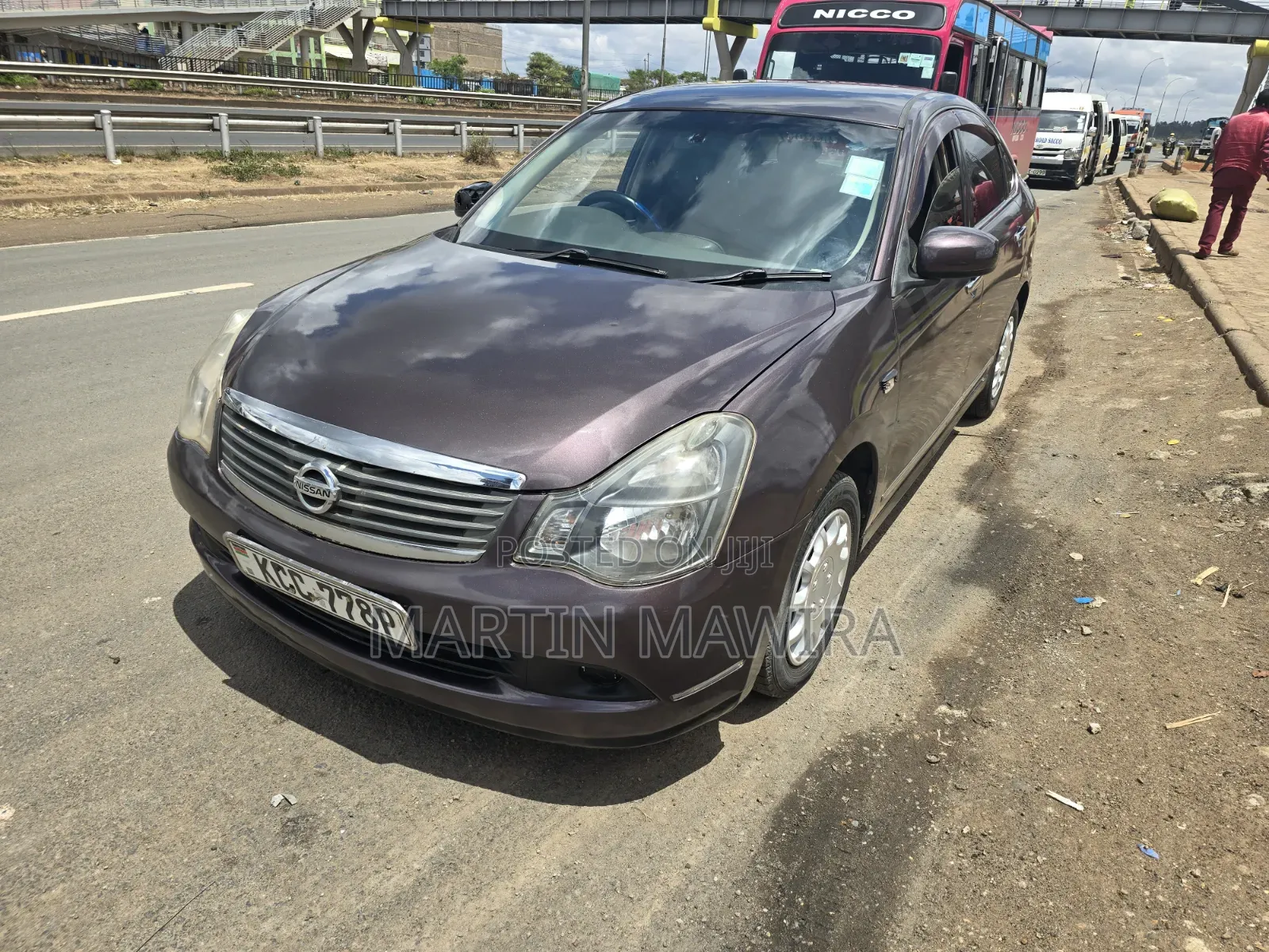 Nissan Bluebird 2008 Brown