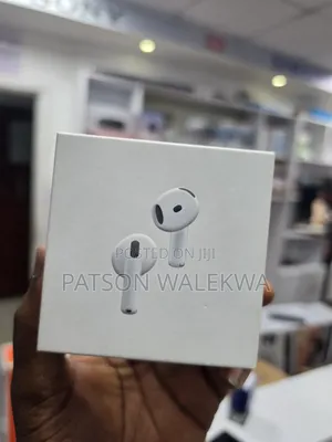 Apple AirPods 5 With Wireless Charging Case