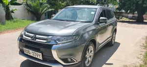 Mitsubishi Outlander 2015 Gray