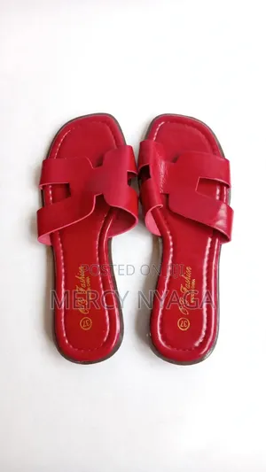 Red H Design Flat Sandal Size 37
