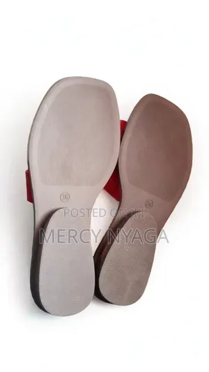 Red H Design Flat Sandal Size 37