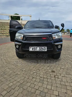 Toyota Hilux Revo Double Cab Deisel 2.4 RWD 2018 Black