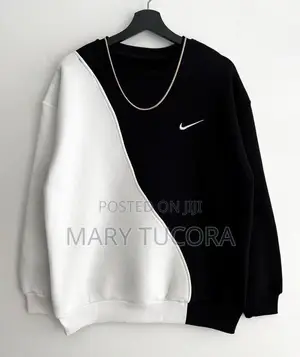 Black and White Sweatshirt