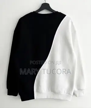 Black and White Sweatshirt
