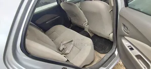 Toyota Belta 2010 Silver