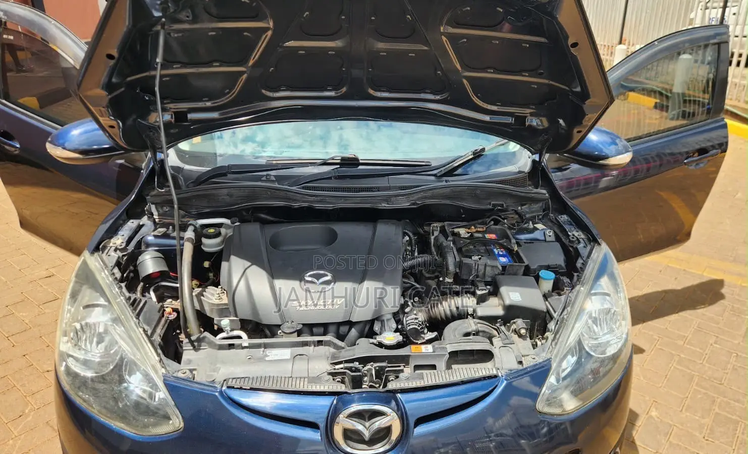 Mazda Demio 2013 Blue