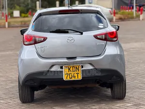 Mazda Demio 2016 Silver