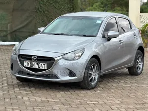 Mazda Demio 2016 Silver