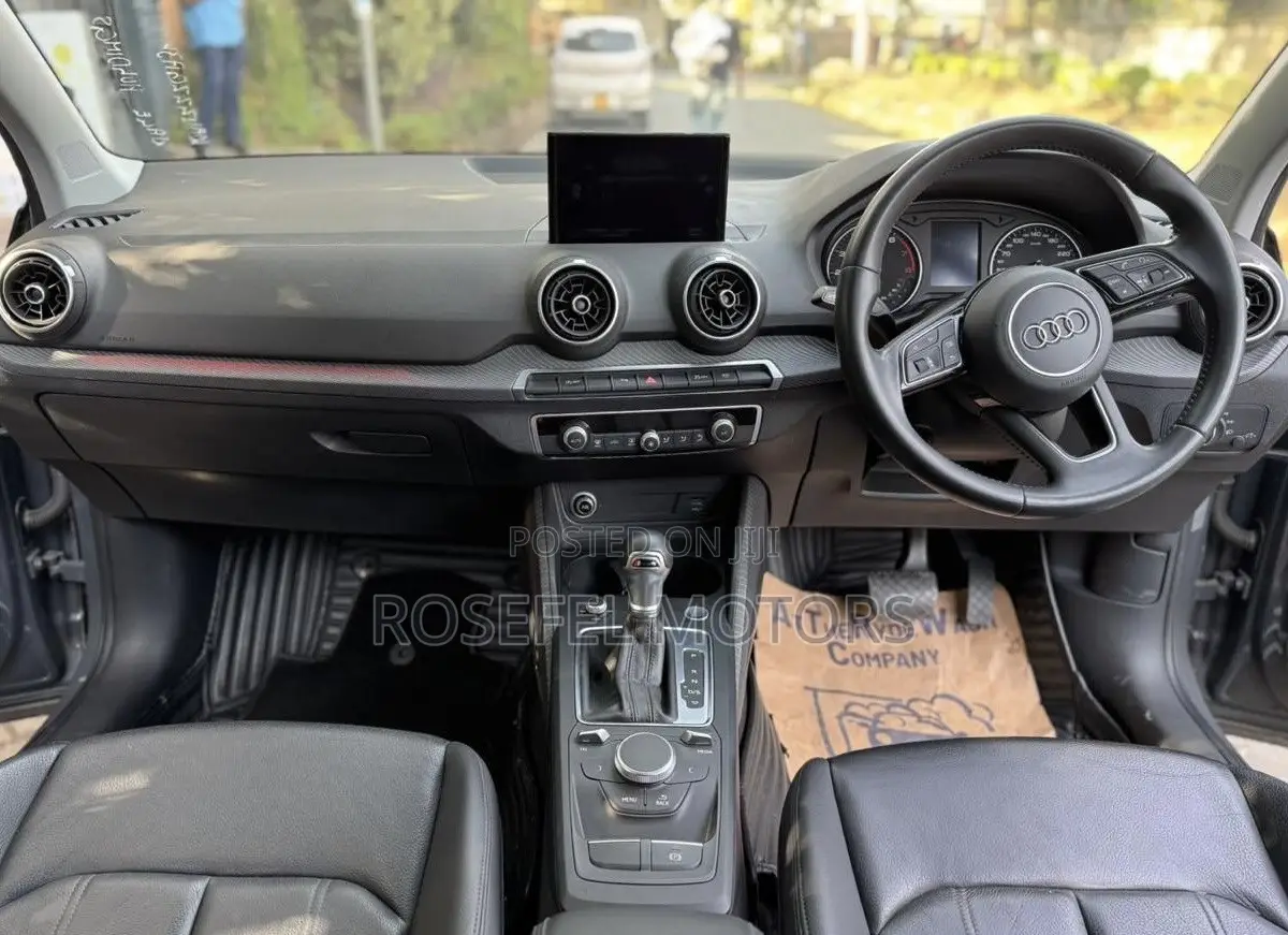 Audi Q2 1.4 TFSI FWD 2019 Gray