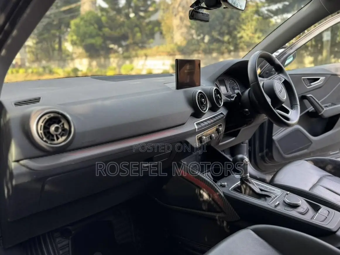 Audi Q2 1.4 TFSI FWD 2019 Gray