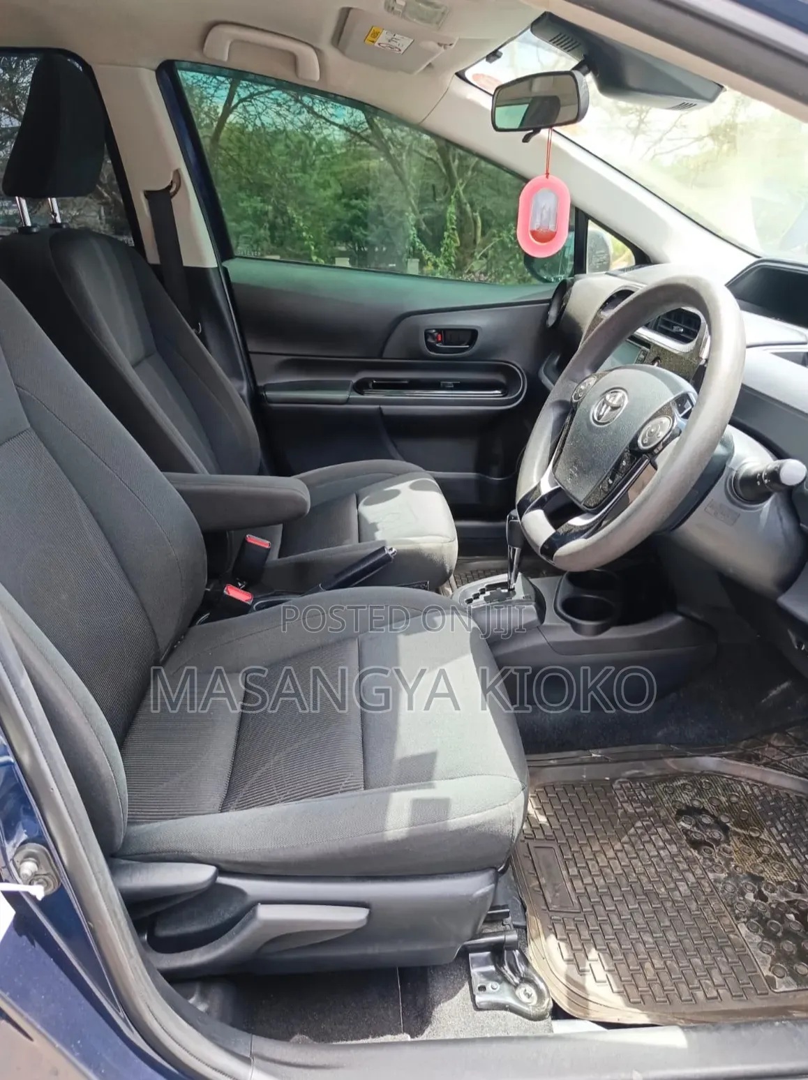 Toyota Aqua 2018 Black