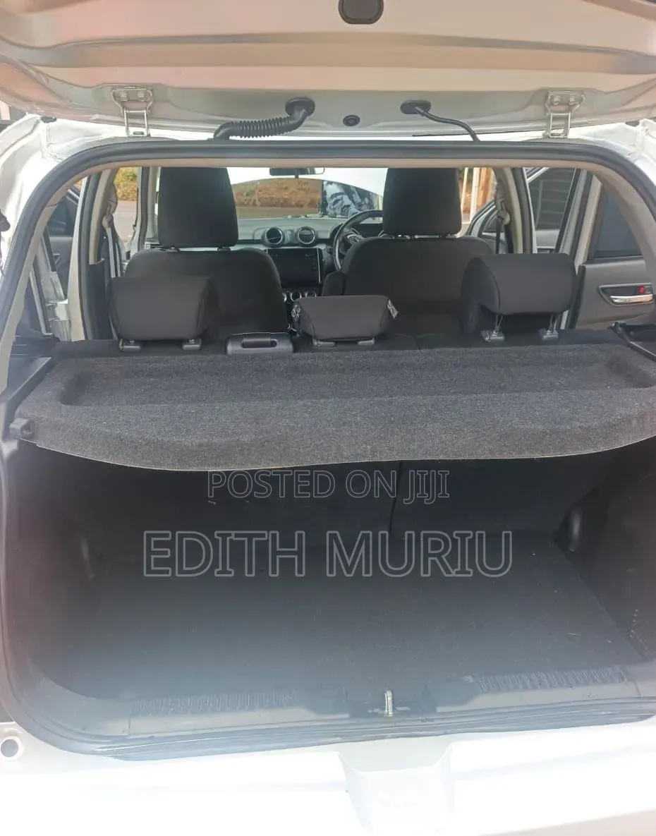 Suzuki Swift 2017 Silver