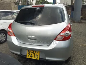 Nissan Tiida 2007 Silver