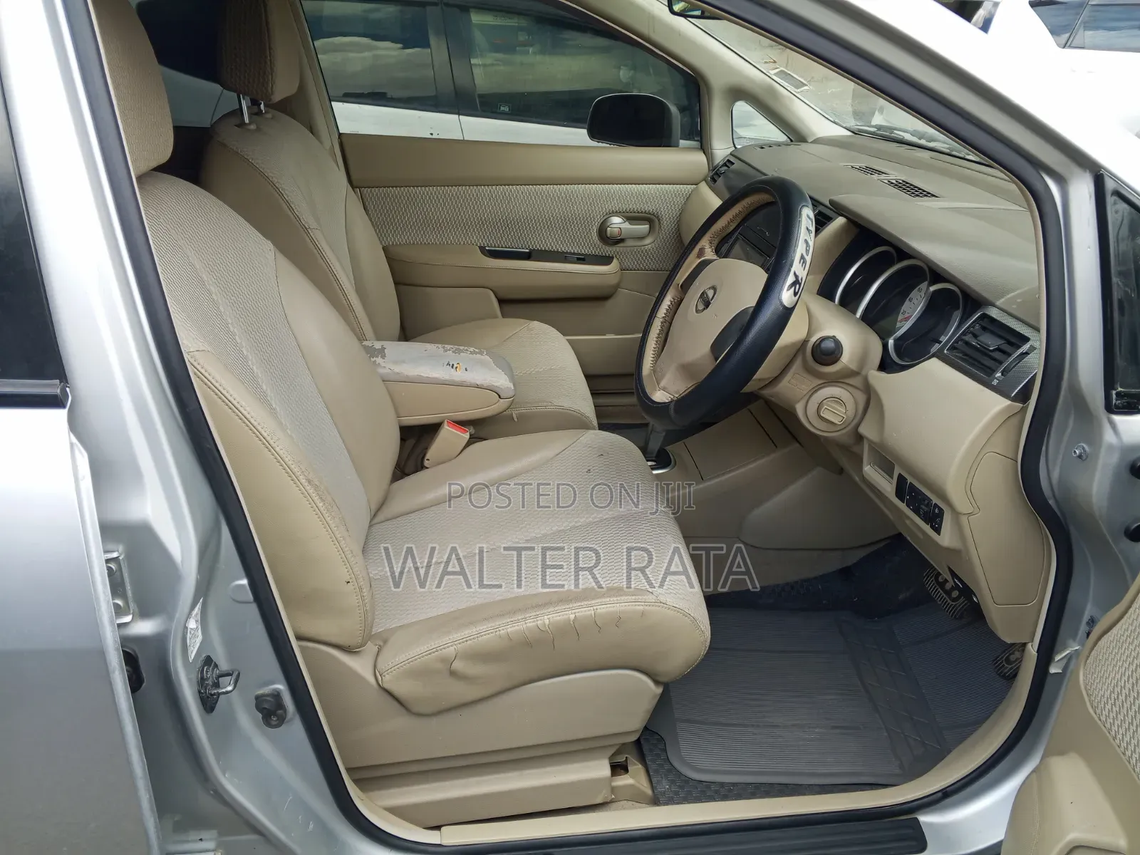 Nissan Tiida 2007 Silver