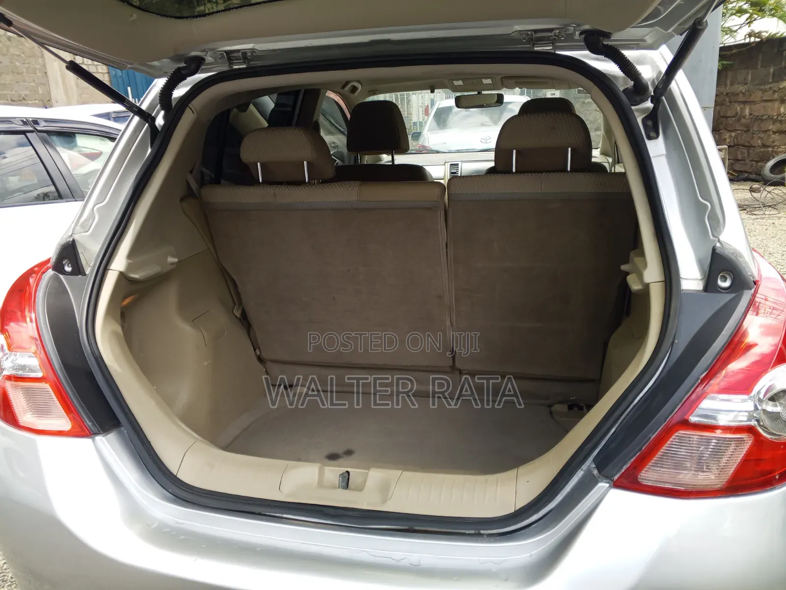 Nissan Tiida 2007 Silver