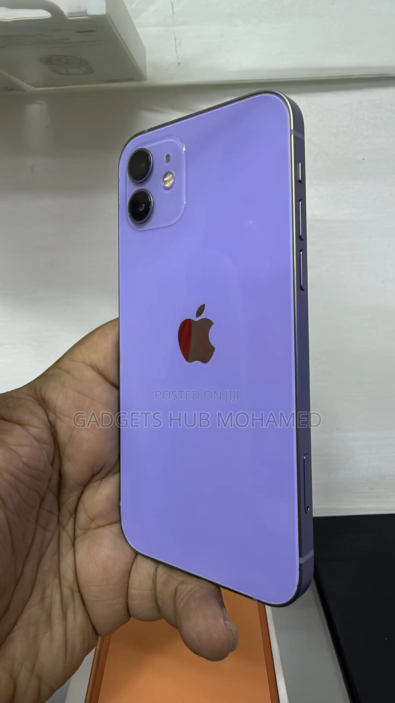 Apple iPhone 12 64 GB Purple