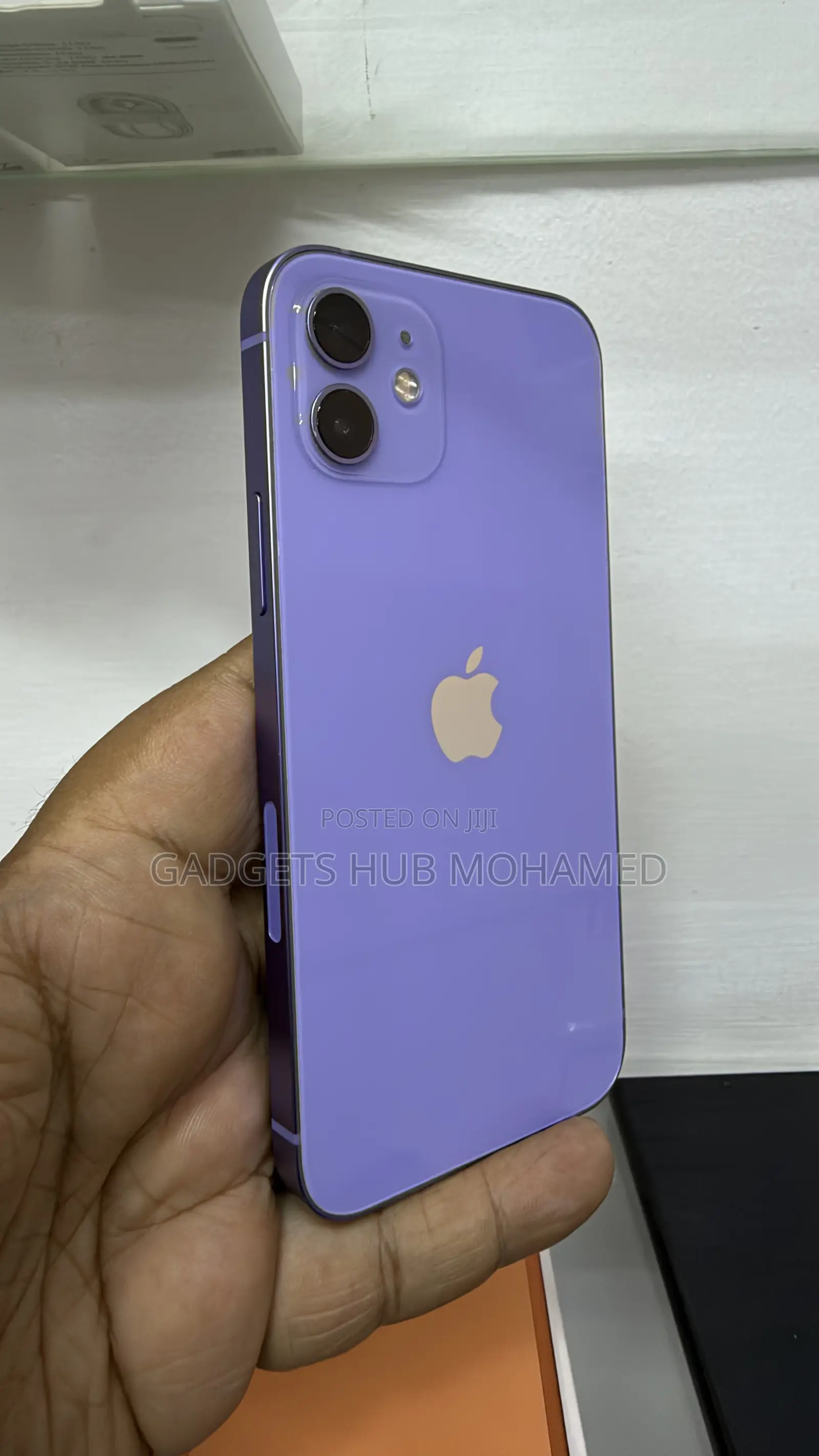 Apple iPhone 12 64 GB Purple