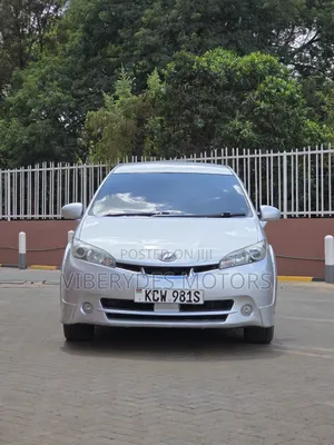 Toyota Wish 2012 Silver