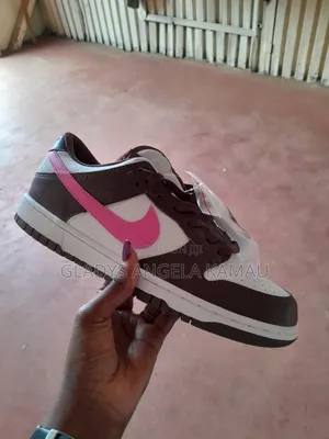 Nike Dunk Low