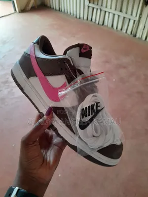 Nike Dunk Low