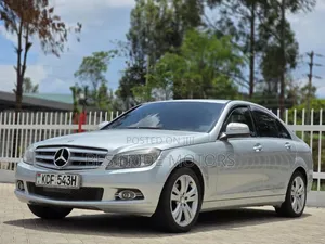Mercedes-Benz C200 2011 Silver