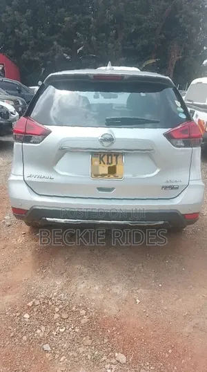 Nissan X-Trail 2019 Silver