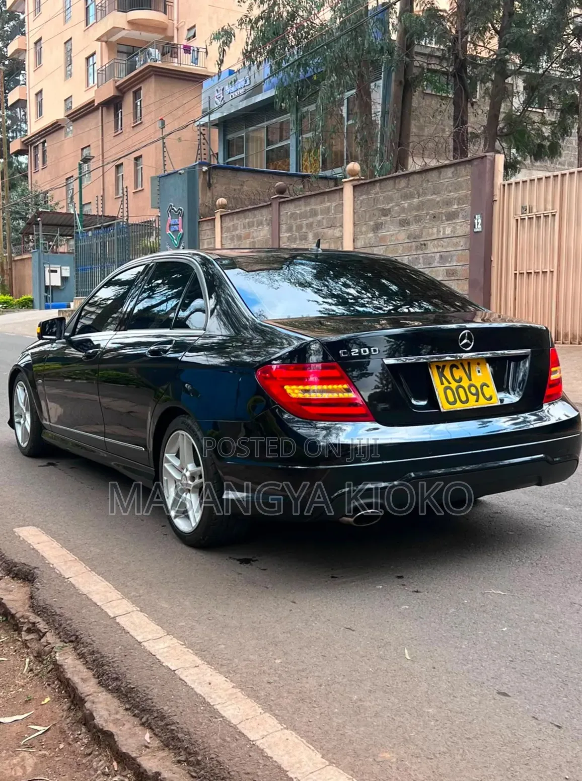 Mercedes-Benz C200 2013 Black