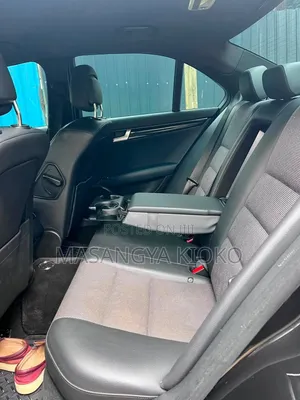 Mercedes-Benz C200 2013 Black