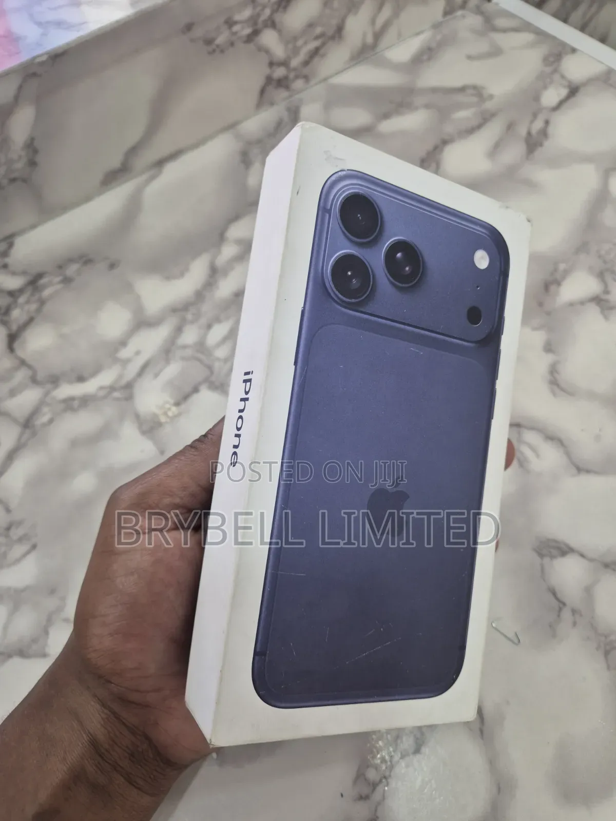 New Apple iPhone 17 Pro Max 256 GB Blue