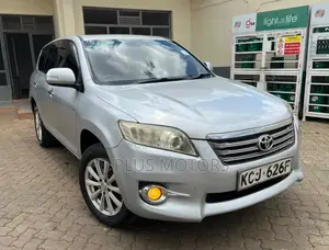 Toyota Vanguard 2010 Silver