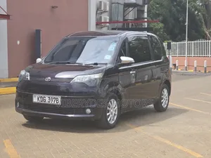Toyota Spade 2014