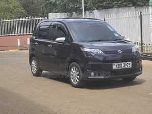 Toyota Spade 2014