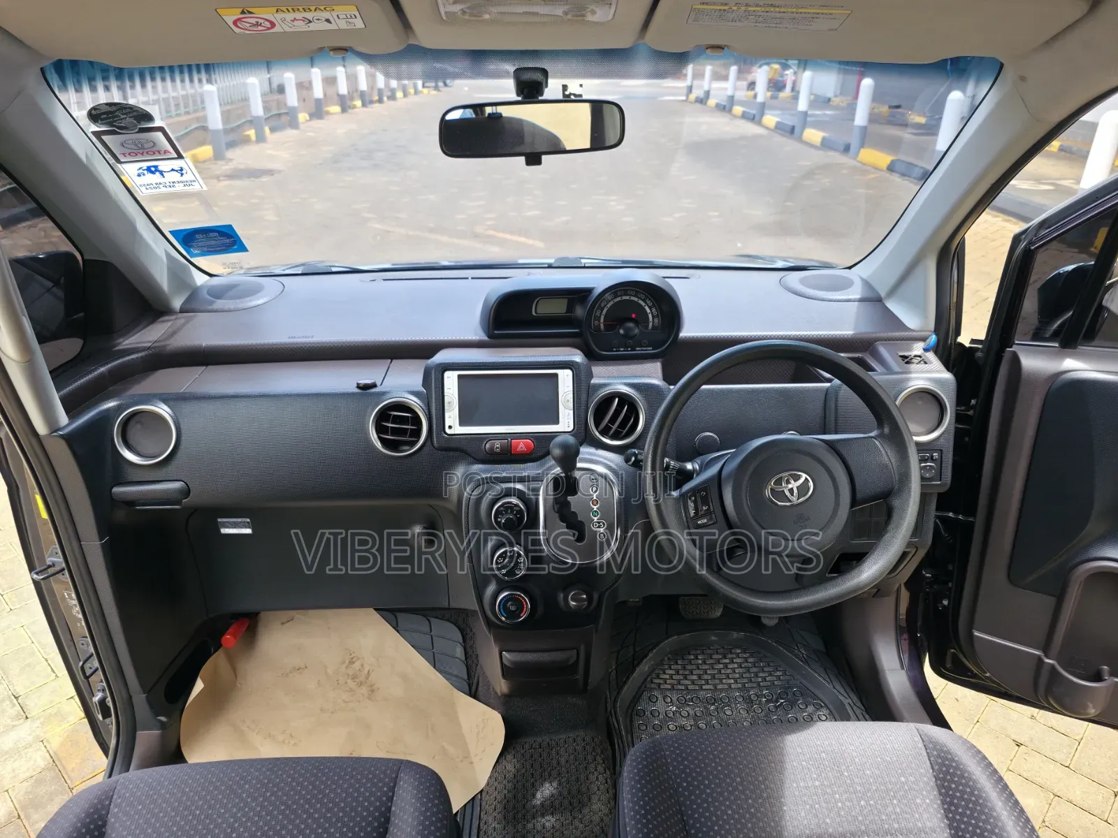 Toyota Spade 2014