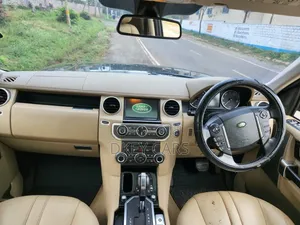 Land Rover Discovery 2010 Black