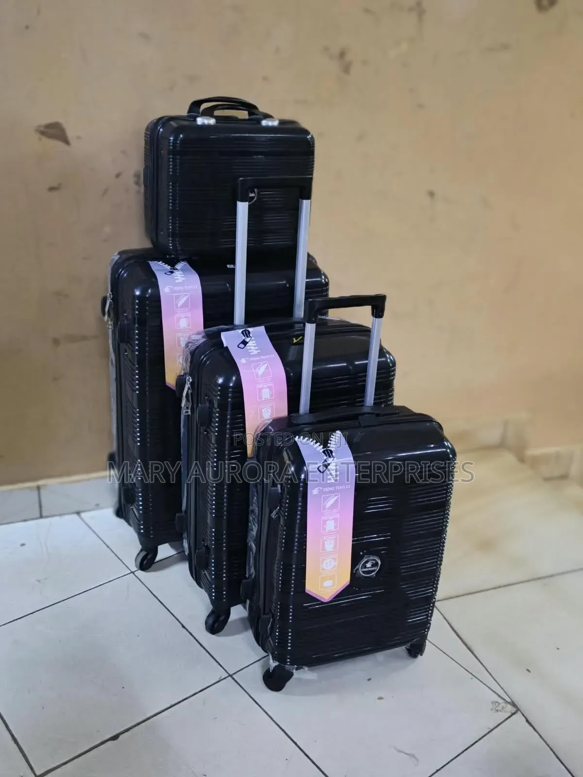 4 in 1 Luxurious Unbreakable Suitcase