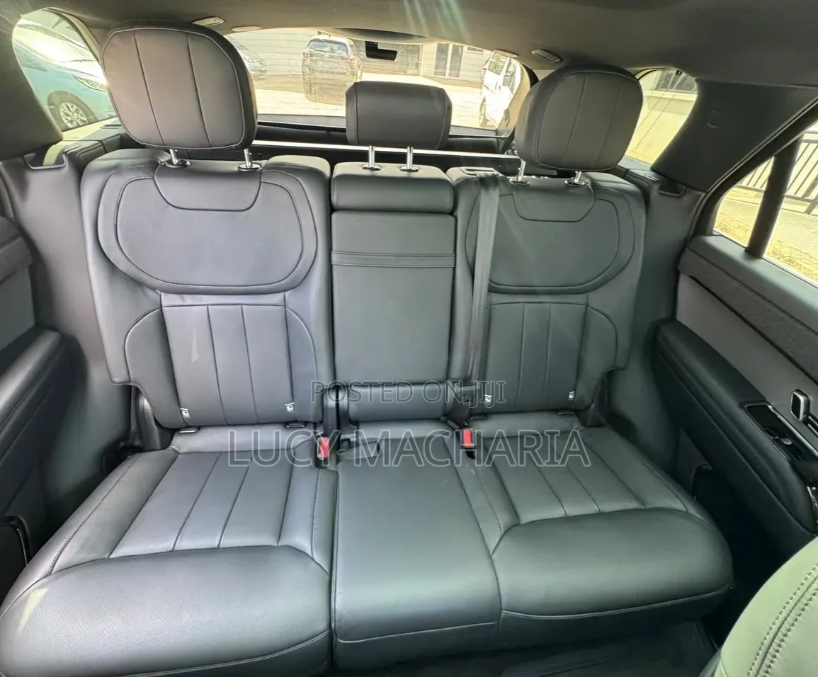 Rover 100 2023 White