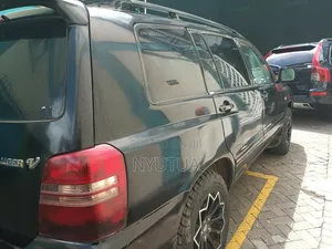 Toyota Kluger 2002 Black
