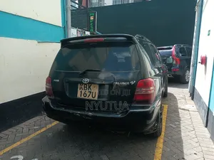 Toyota Kluger 2002 Black