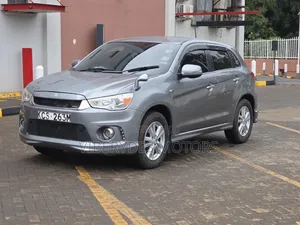 Mitsubishi RVR 2.0 2012