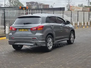 Mitsubishi RVR 2.0 2012