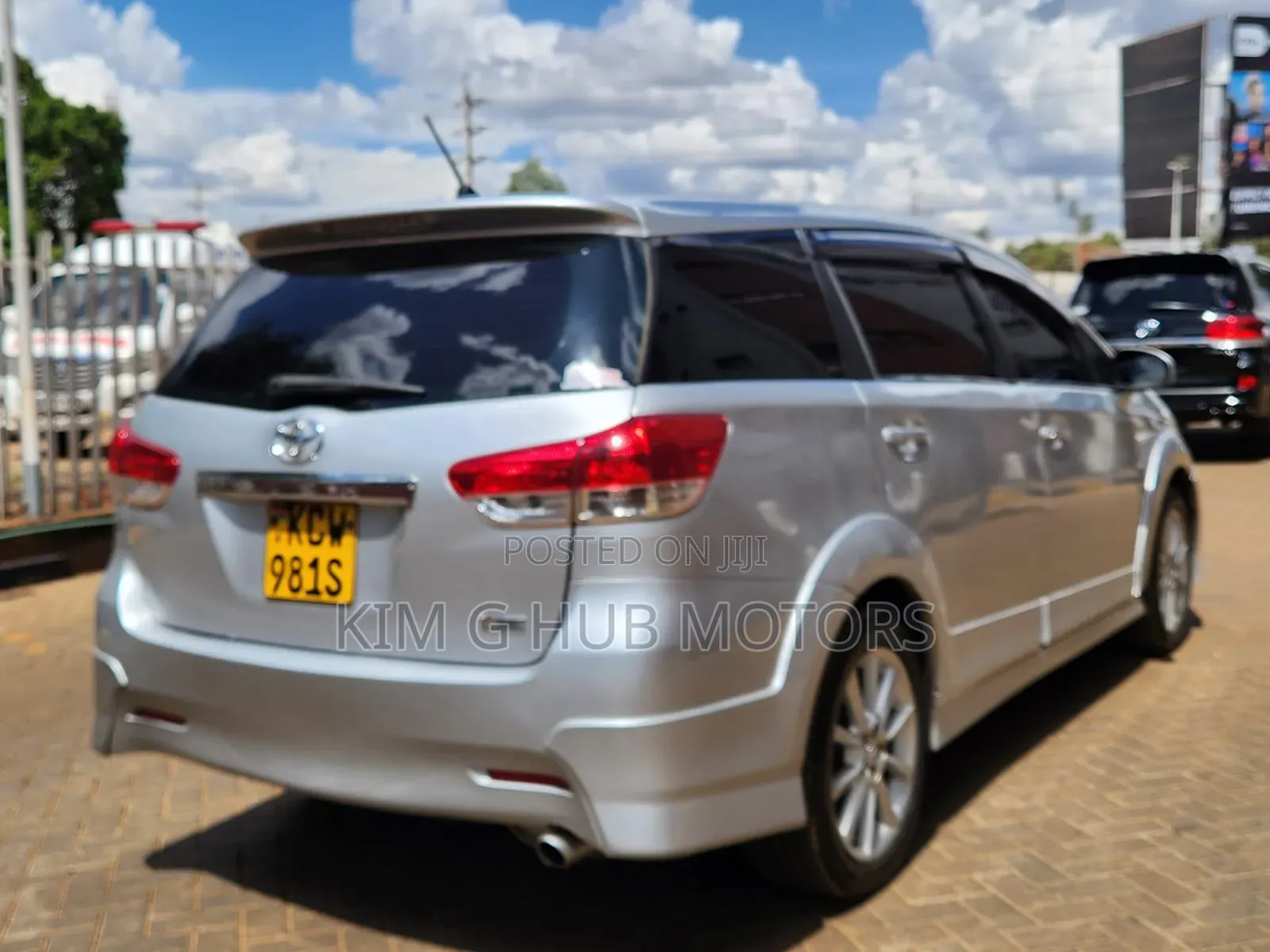 Toyota Wish 2012 Silver