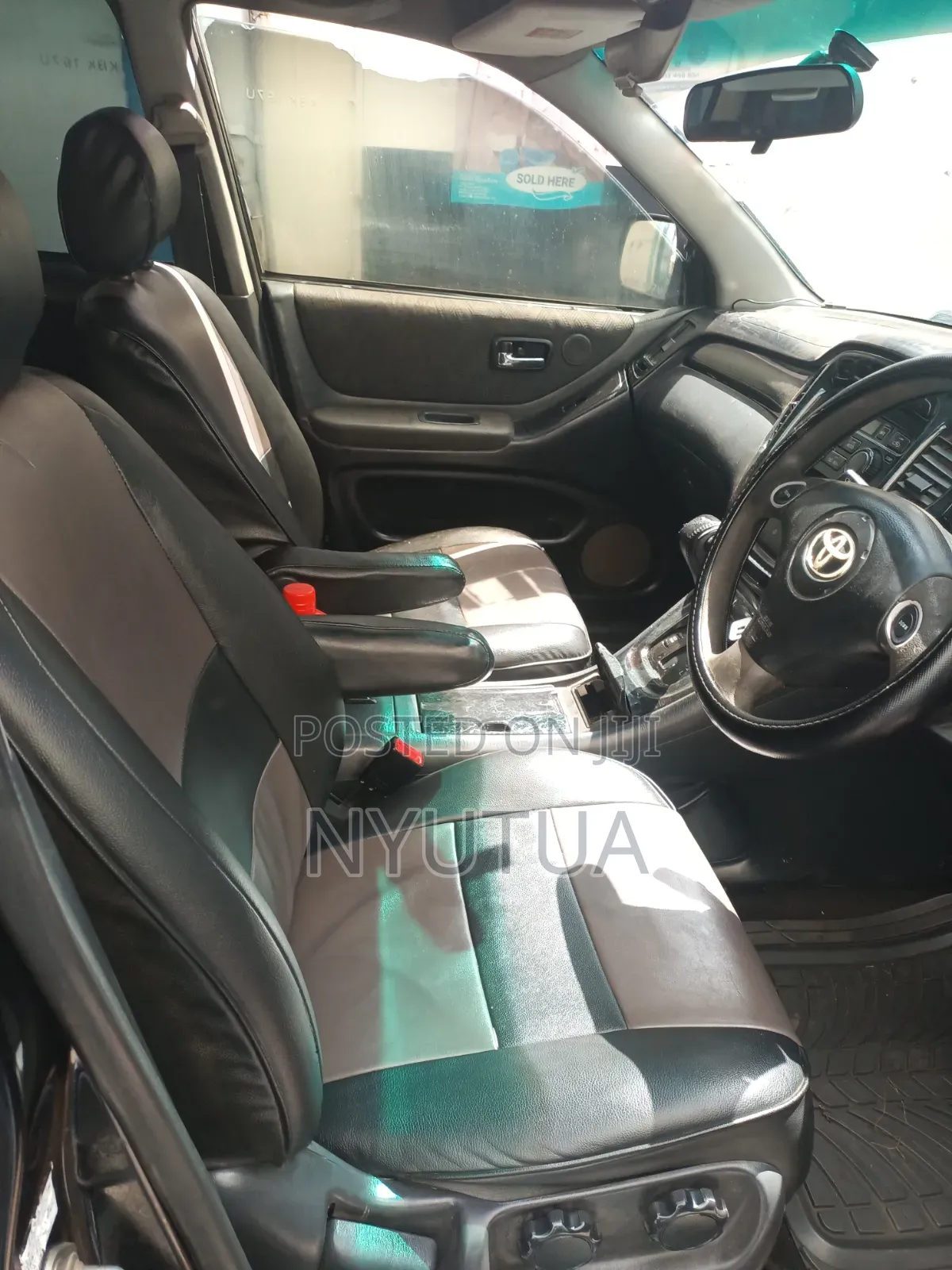 Toyota Kluger 2002 Black