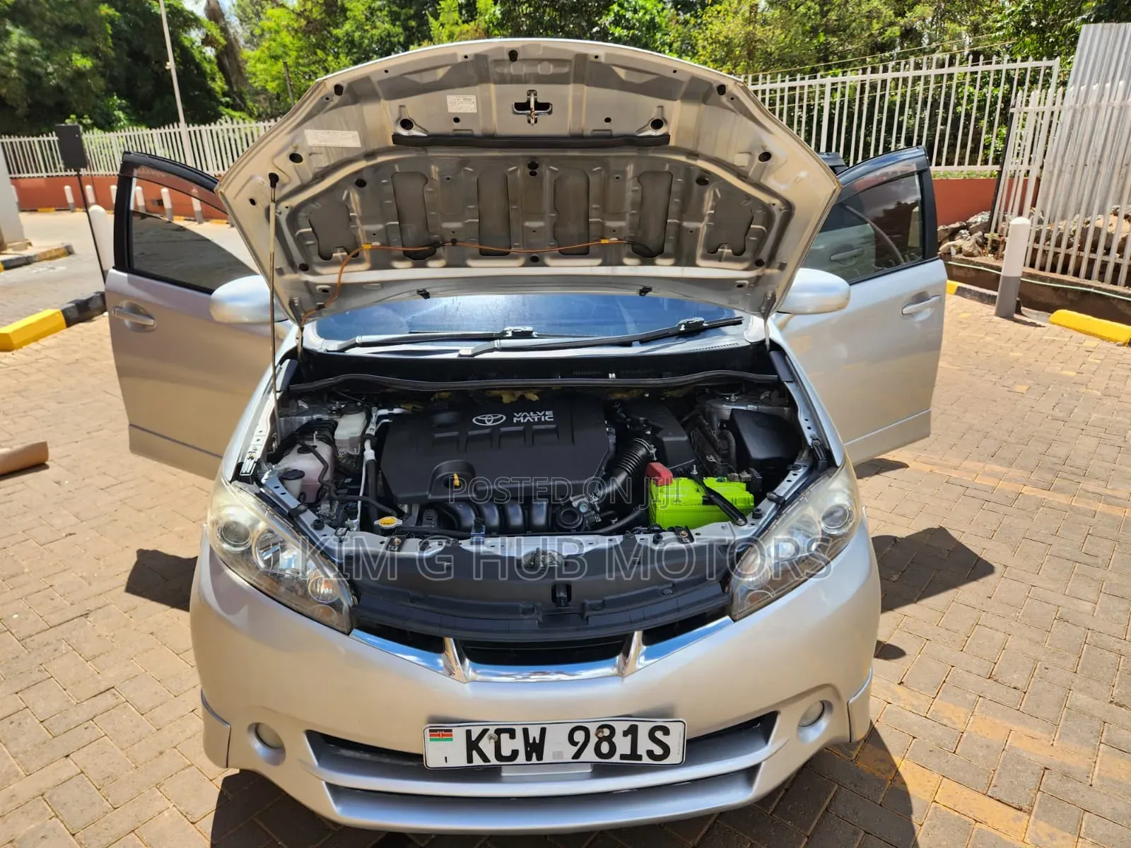 Toyota Wish 2012 Silver