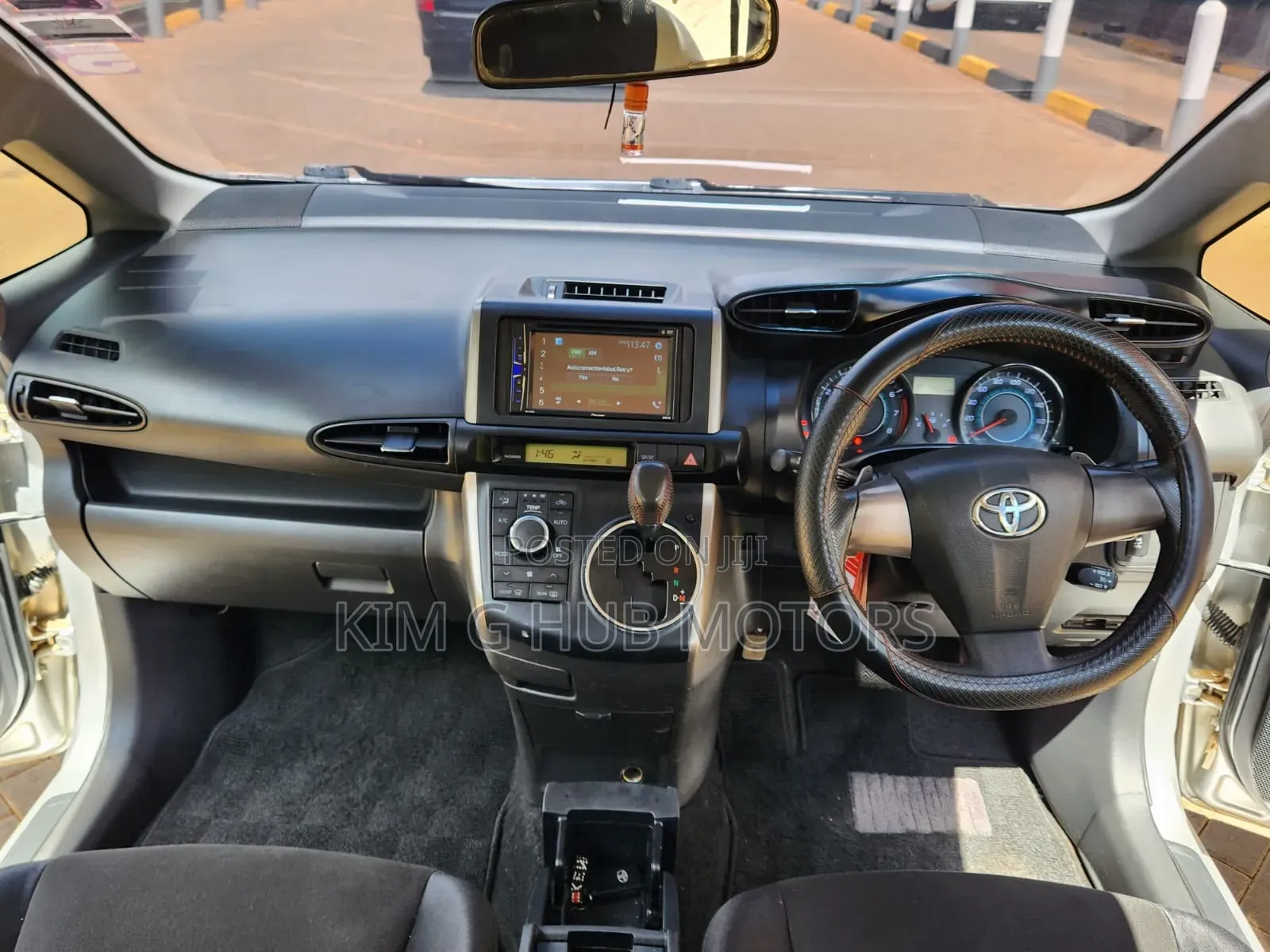 Toyota Wish 2012 Silver