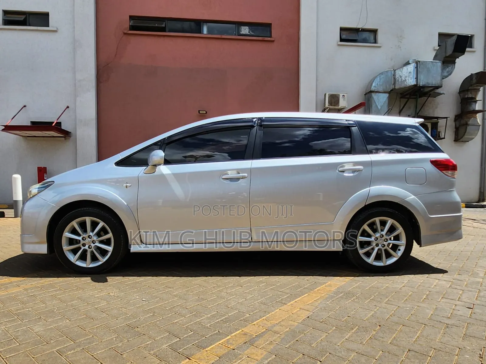 Toyota Wish 2012 Silver