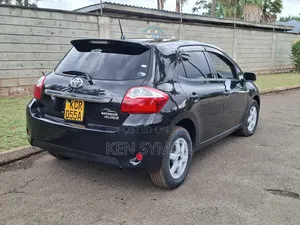 Toyota Auris 2012 Black