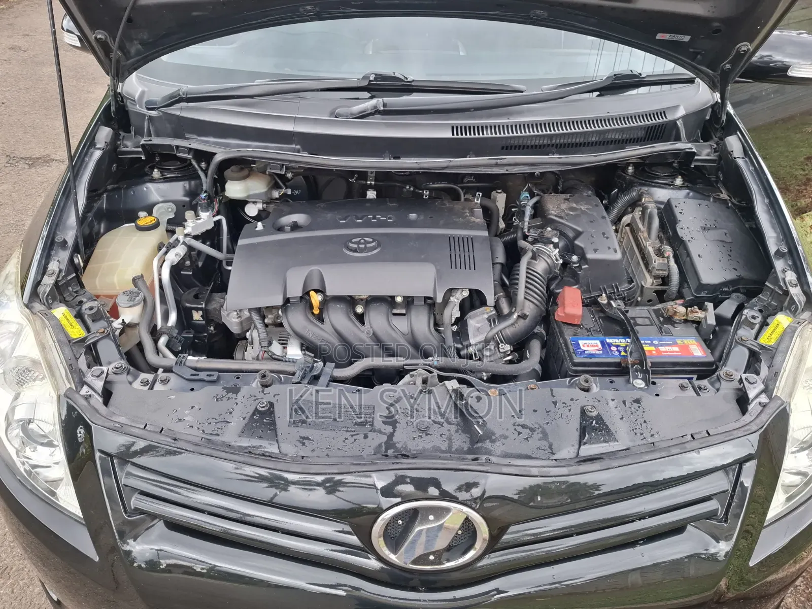 Toyota Auris 2012 Black