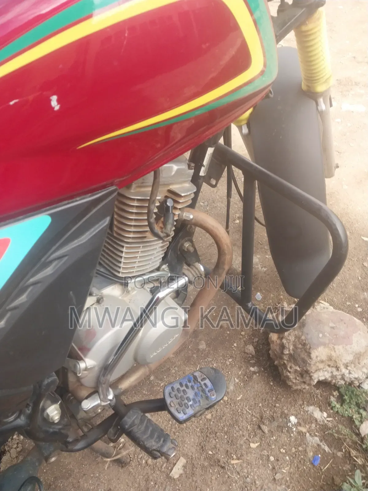 Honda CB 2025 Red